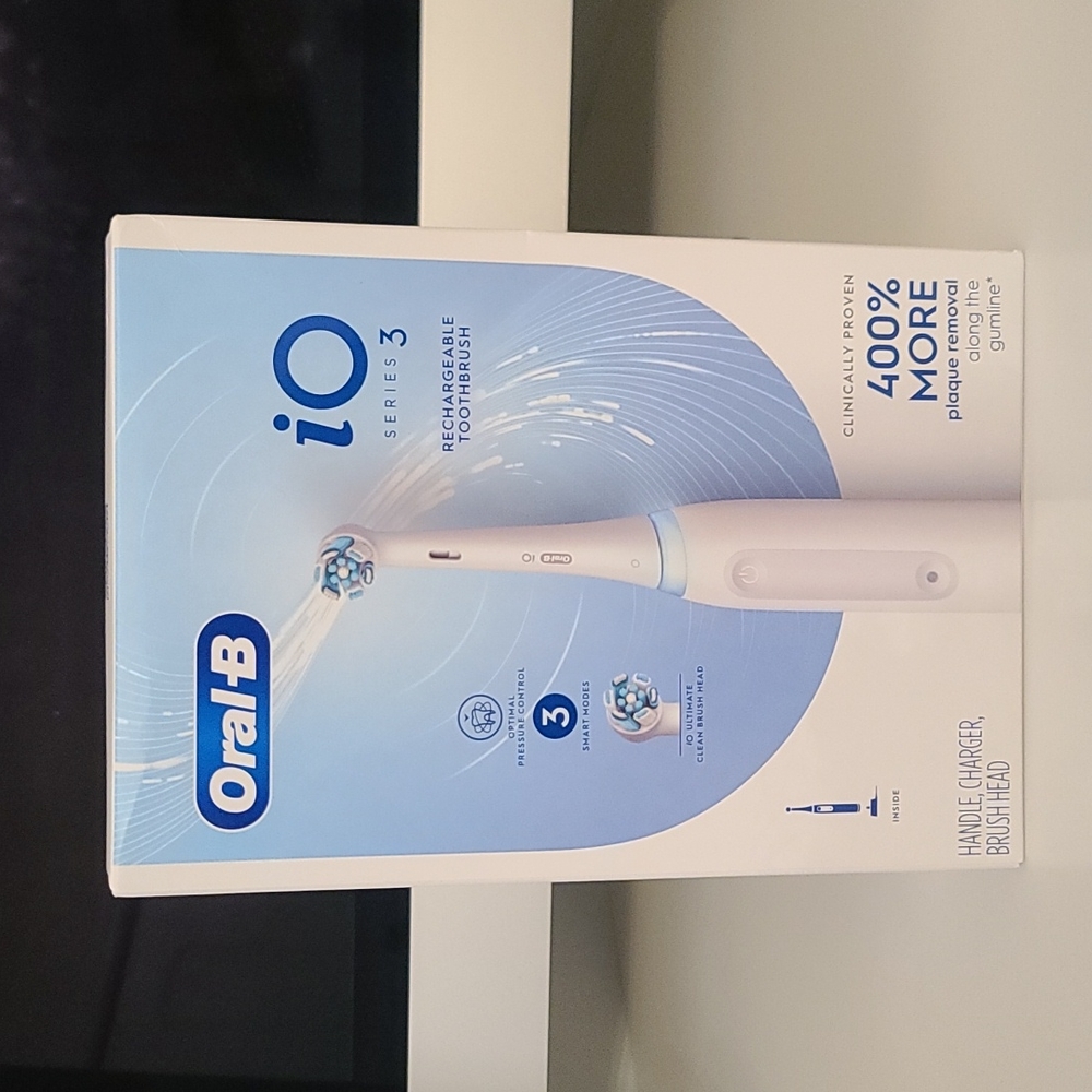 NEW Oral B iO Series 3 Rechargable Toothbrush